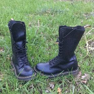 Dr. Martens 1914W Black Leather Boots